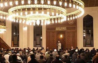 Terzibaba Mezarlığı Külliye Camii’nde Berat...