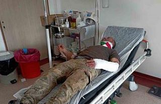 Tokat’ta otomobiliyle tarlaya düşen sürücü...