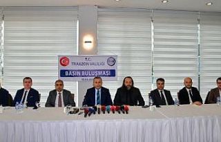 Trabzon Valisi Şahin, basınla biraya geldi