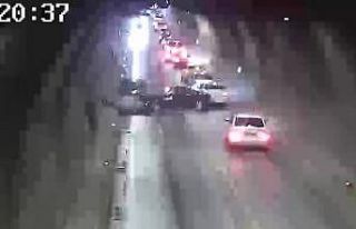 Tünelde otomobiller kafa kafaya çarpıştı, 1 kişi...