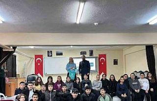 Türkiye Gençlik Vakfı’ndan ortaokul öğrencilerine...