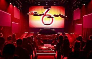 Türkiye’nin en çok satan otomobili ‘Clio’,...