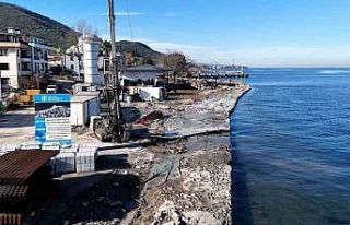 Ulaşlı Sahil şeridi fırtınaya karşı yenileniyor