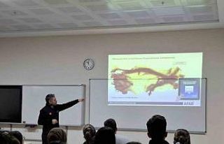 Üniversite öğrencilerine ve akademik personele...