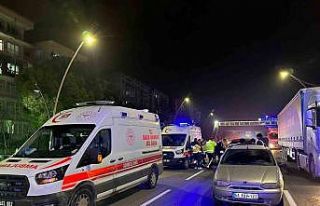 Uşak’ta 4 araçlı zincirleme kazada 6 kişi yaralandı