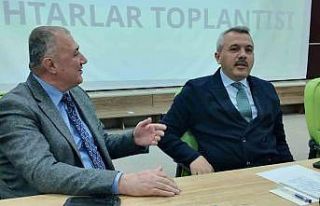 Uzun süredir küs olan belediye başkanı ve muhtarı...