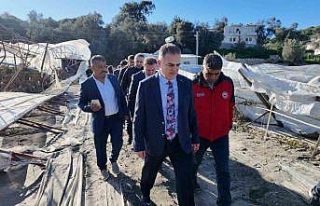 Vali Akbıyık, Seydikemer’de selden etkilenen çiftçilerle...