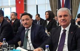 Vali Çiçek, valiler buluşmasına katıldı