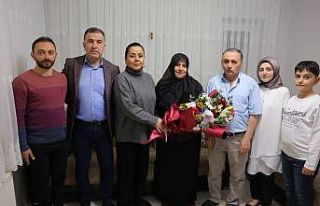 Vali Eldivan, gazi ailesinin iftar sofrasına konuk...