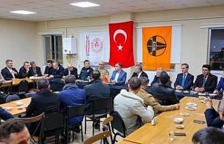 Vali Eldivan karayolları personeliyle buluştu