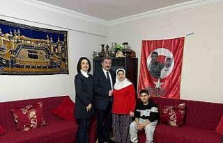 Vali Tavlı, şehit ailesiyle iftar yaptı