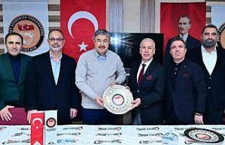 Vali Yılmaz’dan Eskişehir’de dayanışma ve...