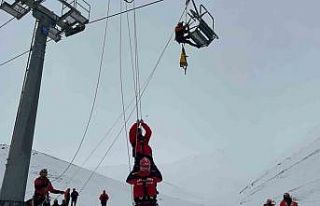 Van’da nefes kesen çığ tatbikatı gerçeği aratmadı