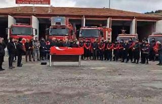 Vefat eden itfaiye personeli için cenaze töreni...