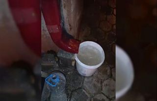 Velilerden ani su kesintisine tepki