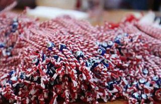 Yalova’da Balkan geleneği "marteniçka"...