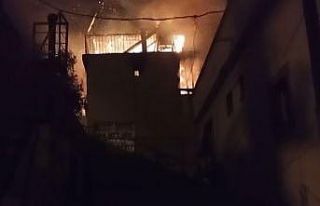 Yanan ev kullanılamaz hale geldi
