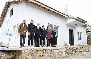 Yangında evi yanan aileye Başkan’dan yeni yuva