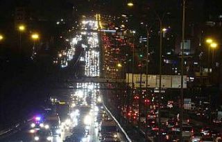 Yarıyıl tatilinin ardından D-100’deki trafik...