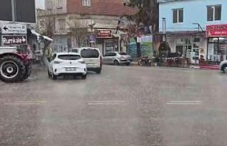 Yavuzeli ilçesinde yağış etkili oldu