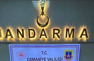 Yedek lastikten 2 kilo esrar çıktı