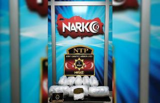 Yolcu otobüsünde 9 kilo kubar esrar ele geçirildi:...