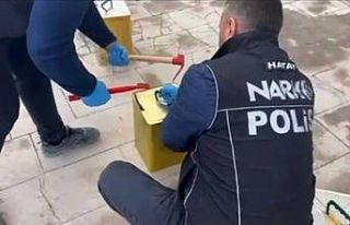 Zeytinyağı tenekelerinden 100 bin uyuşturucu hap...