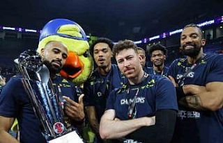 Ziraat Bankası Erkekler Türkiye Kupası üst üste...