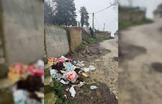 Zonguldak’ta çöp ve yol sorunu vatandaşı çileden...