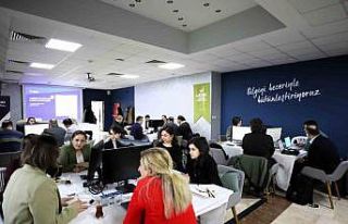 42 uzman ön lisansın geleceği için buluştu