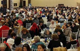 500 Büyükçekmeceli kadın Edirne’de iftar sofrasında...