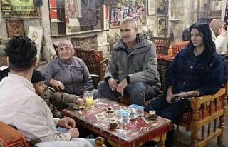 500 yıllık mağarayı gören hayran kalıyor