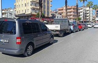 6 aracın karıştığı zincirleme kaza ucuz atlatıldı