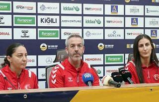 A Milli Kadın Hentbol Takımı, Kastamonu’da Çekya...