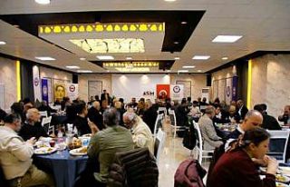 Adana’da sivil toplum ve eğitim camiası iftarda...