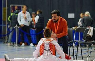 AGM Spor Kulübü Taekwondo Antrenörü Ziya Cönge,...