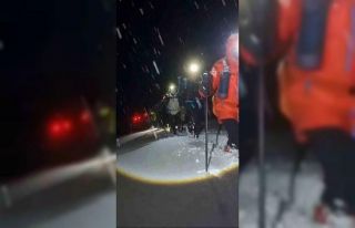 Ağrı Dağı’nda zirve tırmanışı yarıda kaldı