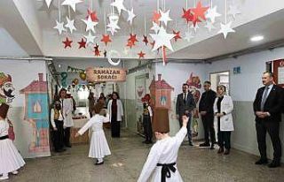 Ağrı Valisi Bozkurt, Ramazan etkinliklerinde öğrencilerle...