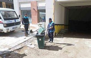 Akpınar Çarşısı’nda temizlik çalışmaları...