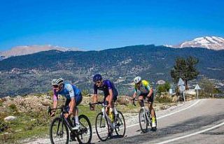 AKRA Gran Fondo Antalya’da pedallar ‘Yeşil Gelecek’...