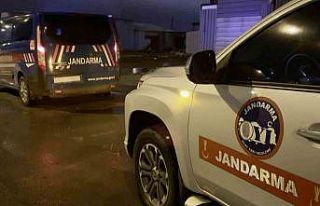 Aksaray’da 3 çocuk 1 genci darp edip bıçakla...