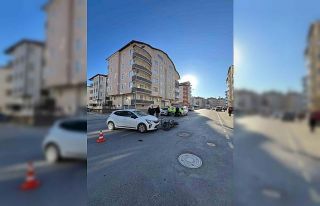Akşehir’de otomobil ile motosiklet çarpıştı:...