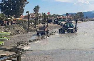 Akyaka sahili yaz sezonuna hazırlanıyor