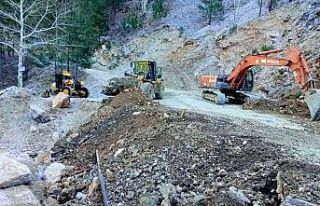 Alanya yollarında kış mesaisi sürüyor