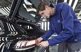 Alman otomotiv sektöründe kriz: Volkswagen 50 bin...