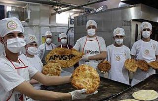 Amasya’da Ramazan pideleri meslek liselilerden