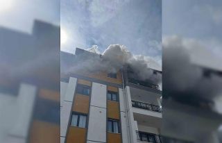 Antakya’da alevlere teslim olan ev kullanılmaz...