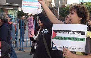 Antalya’da 8 Mart Dünya Kadınlar Günü yürüyüşü