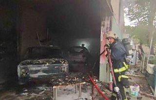 Antalya’da oto boyama atölyesindeki yangında iki...