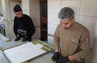 Antep fıstıklı kurabiye bayramda damakları tatlandıracak